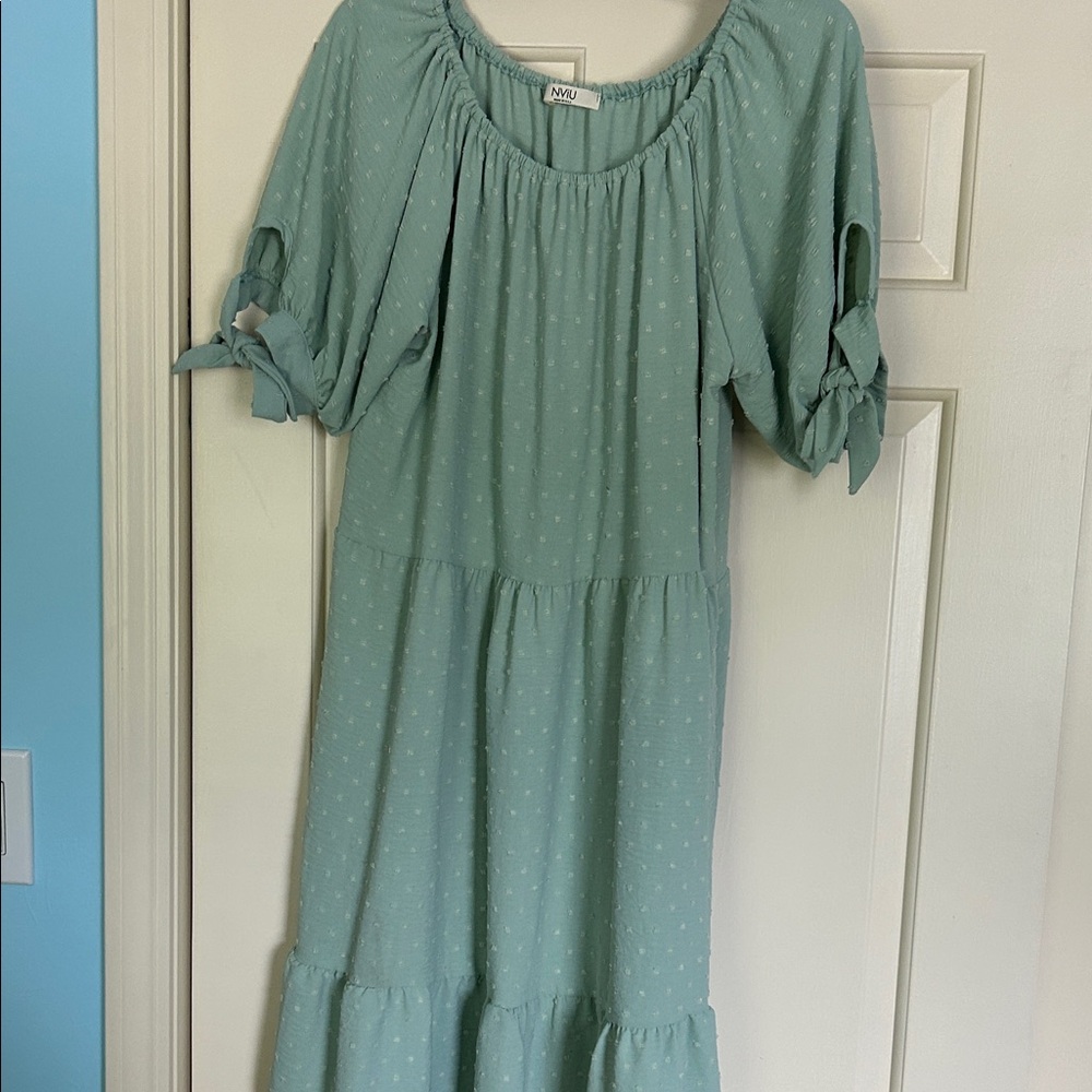 Xhilaration Green Puff Sleeve Midi Sundress